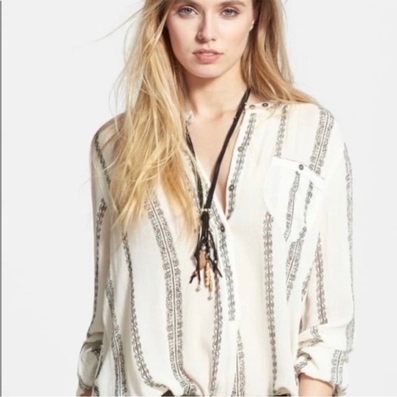 Free People Magic Pullover Top in Vanilla Combo - Picture 3 of 13